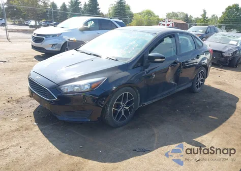 2018 Ford Focus Sel z USA, uszkodzony, nr VIN 1FADP3H22JL252827